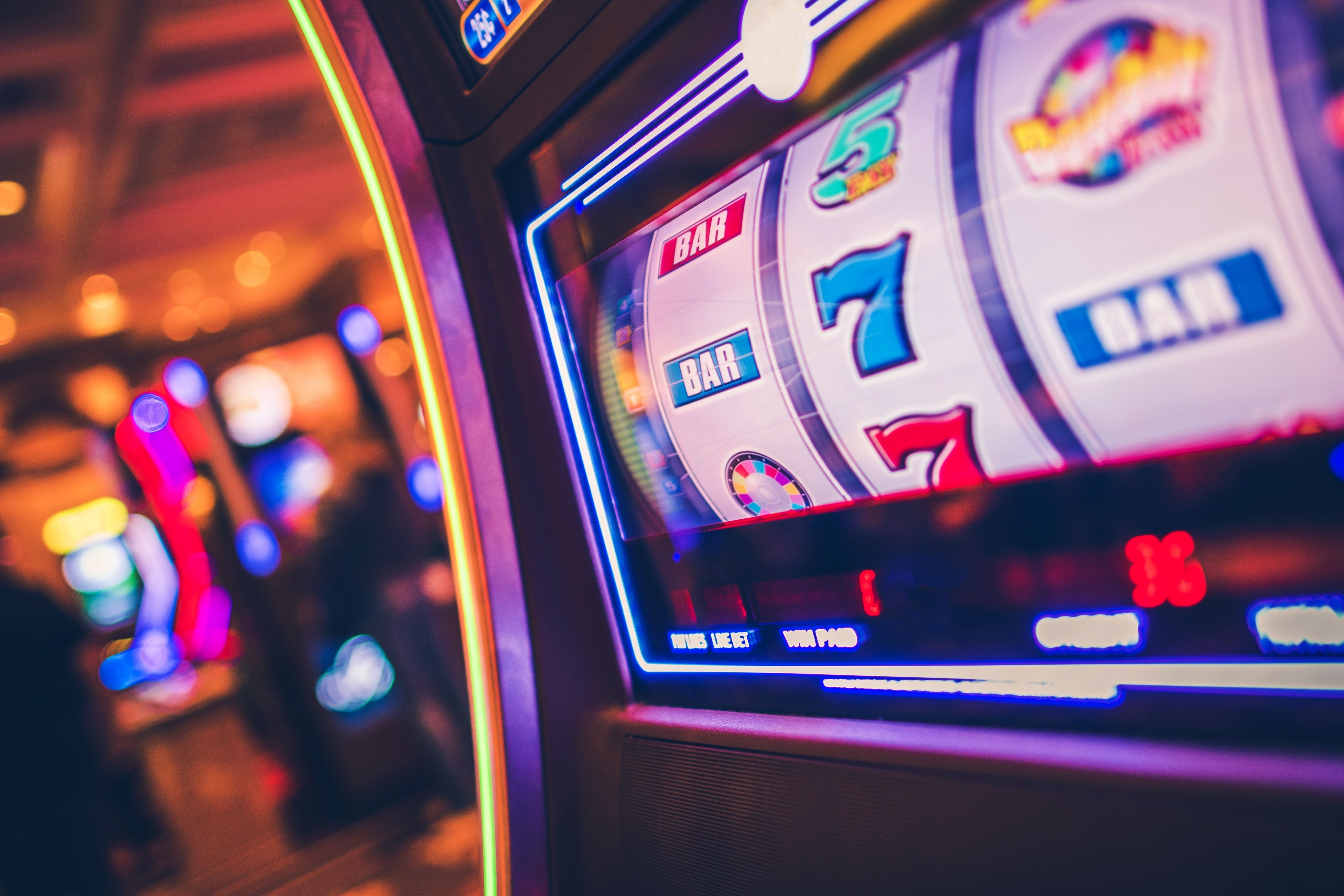gopay togel customer support interface showing live chat and ticket submission